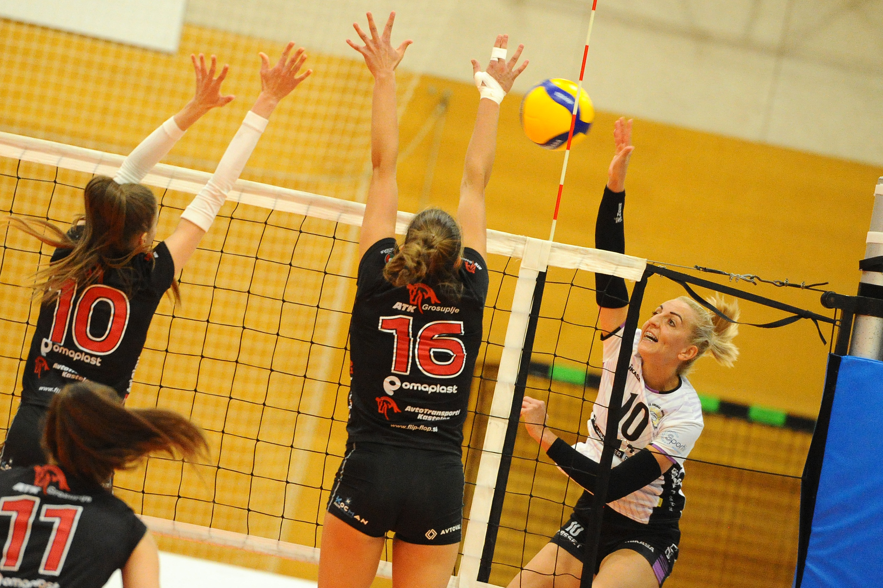 ATK Grosuplje-Akaran (1)